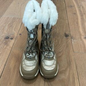 Kids lands end snow boots 4M